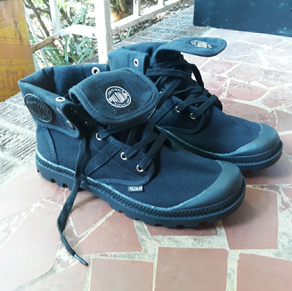 Palladium Knock-Off Boots. Good Quality